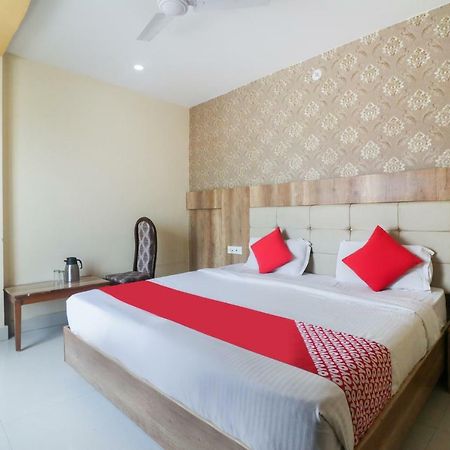 Oyo 48974 Hotel Shweta Residency Varanasi Exterior photo