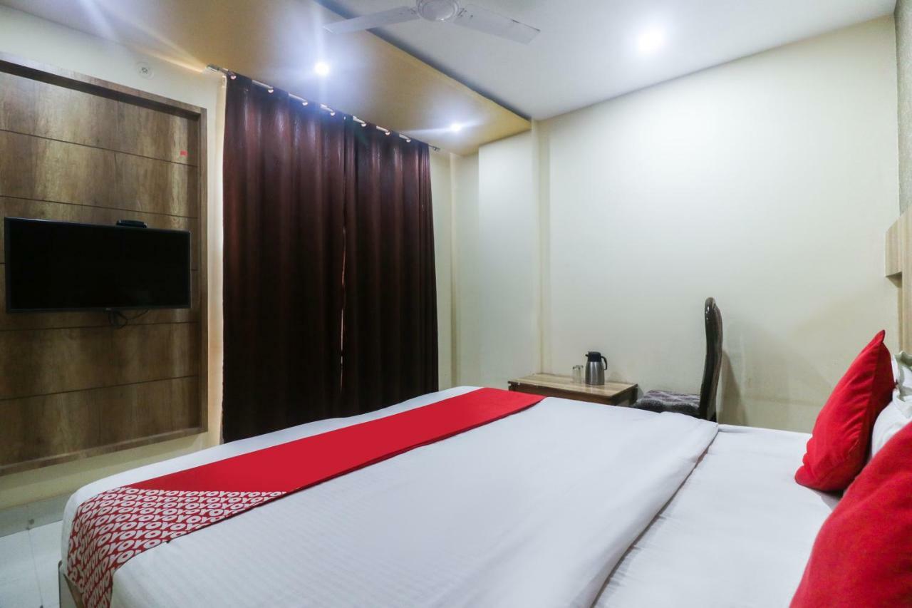 Oyo 48974 Hotel Shweta Residency Varanasi Exterior photo