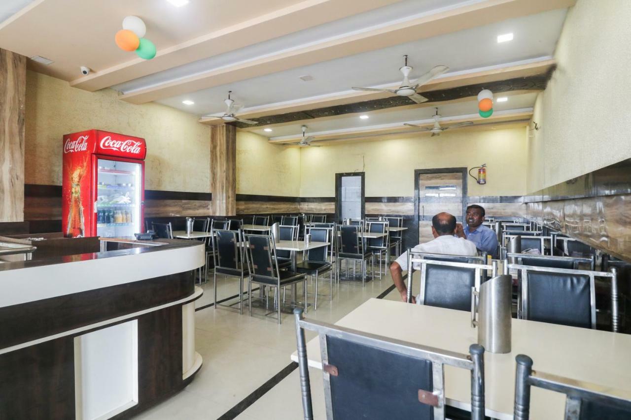 Oyo 48974 Hotel Shweta Residency Varanasi Exterior photo
